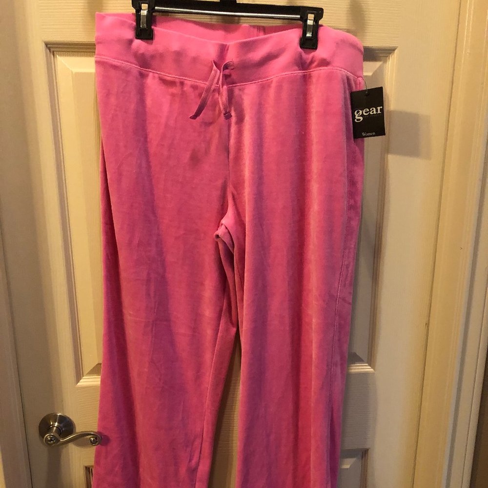 Valentine's day is coming: NWT Gear For Sports Pink Valour pants (tall)